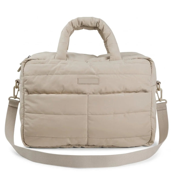 vue de face du grand sac à langer matelassé beige