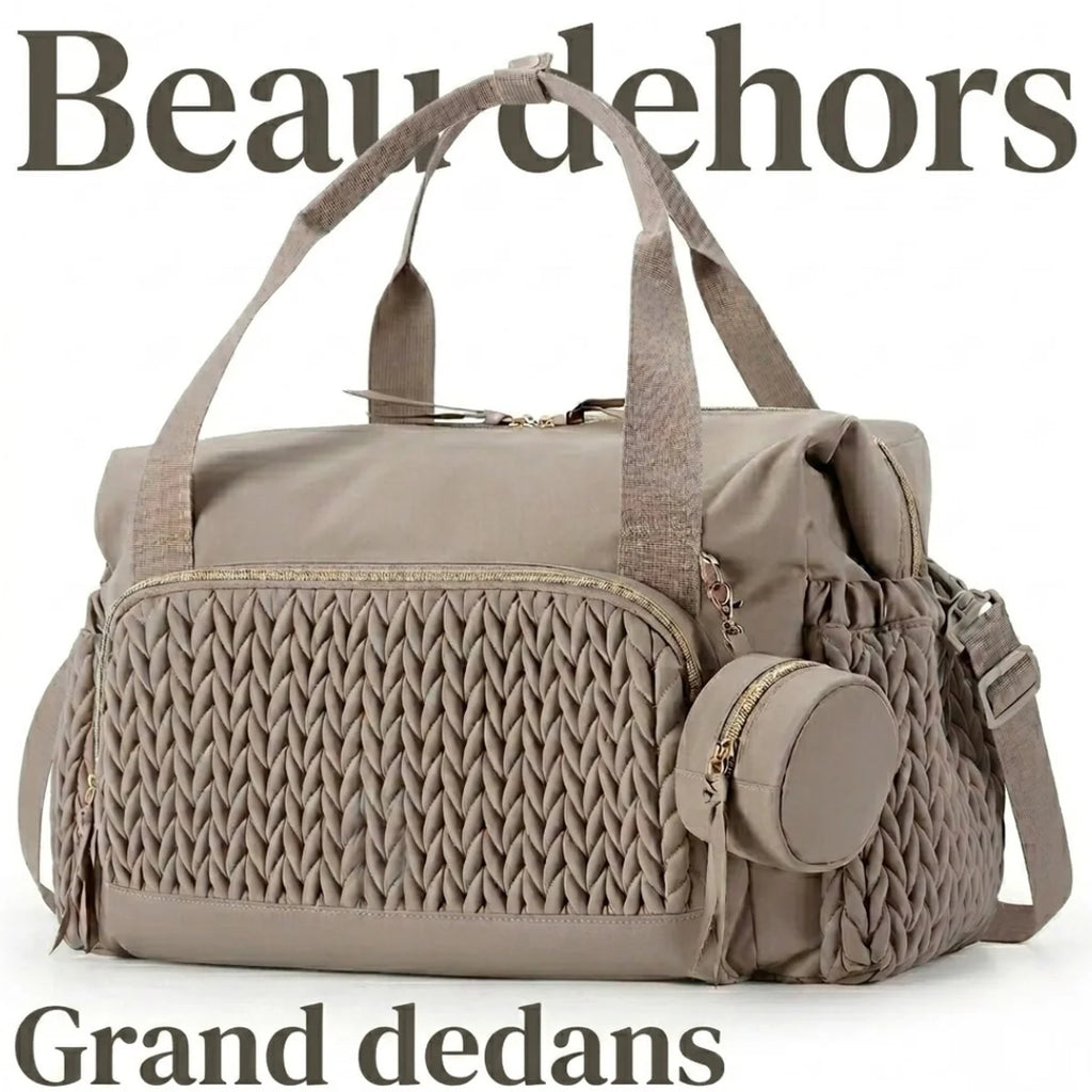 infographie du grand sac à langer bébé tressé, qui met en avant le fait d'avoir un beau sac sans pour autant faire un compromis de place