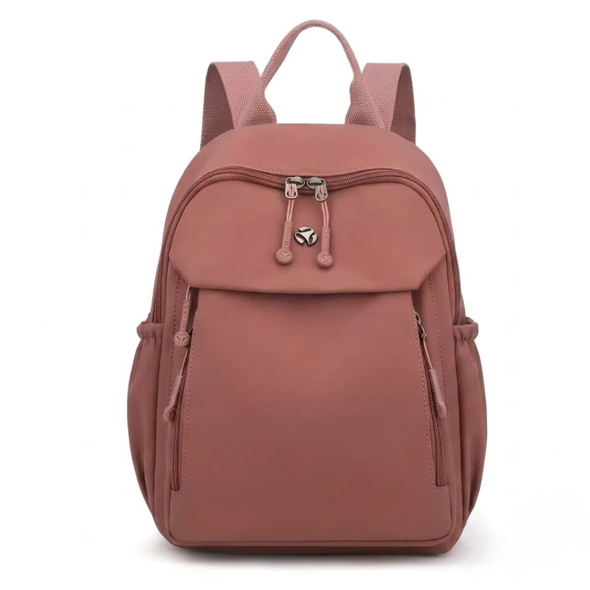 
vue de face du petit sac à langer cuivre
