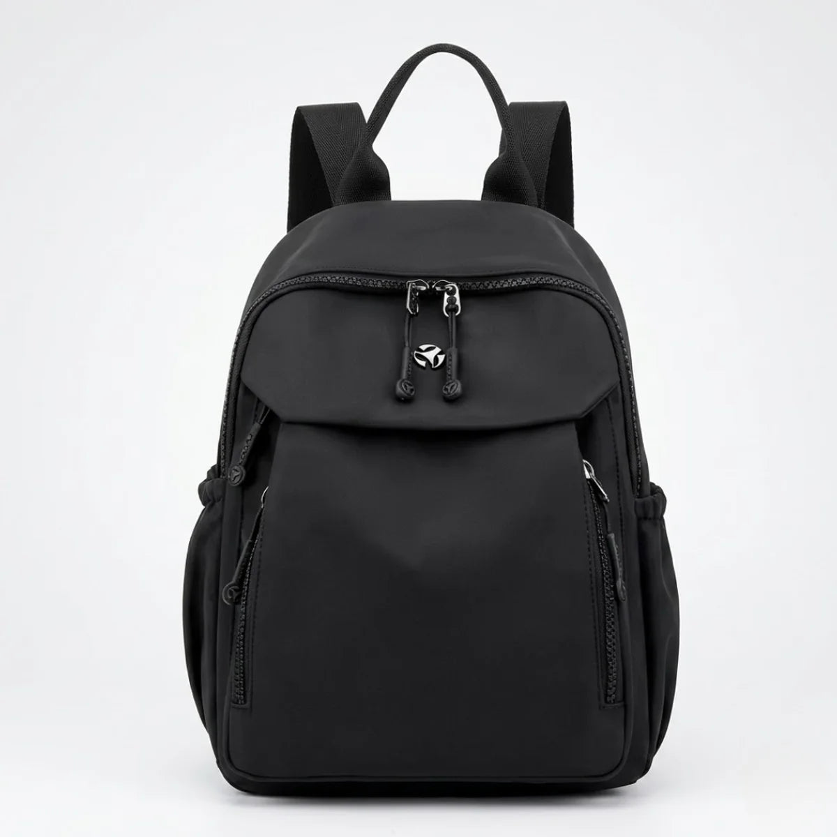vue de face du petit sac à langer noir